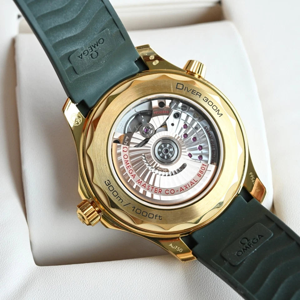 Omega The new Omega Seamaster Gold and green gold-plated 42mm mechanical watch
