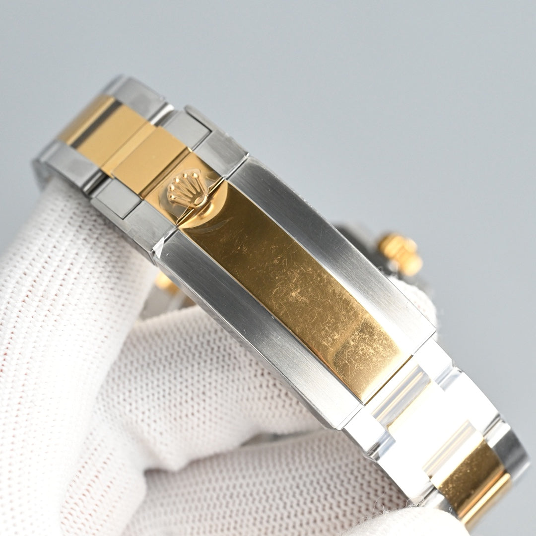 Rolex Submariner Date Wrist Watch