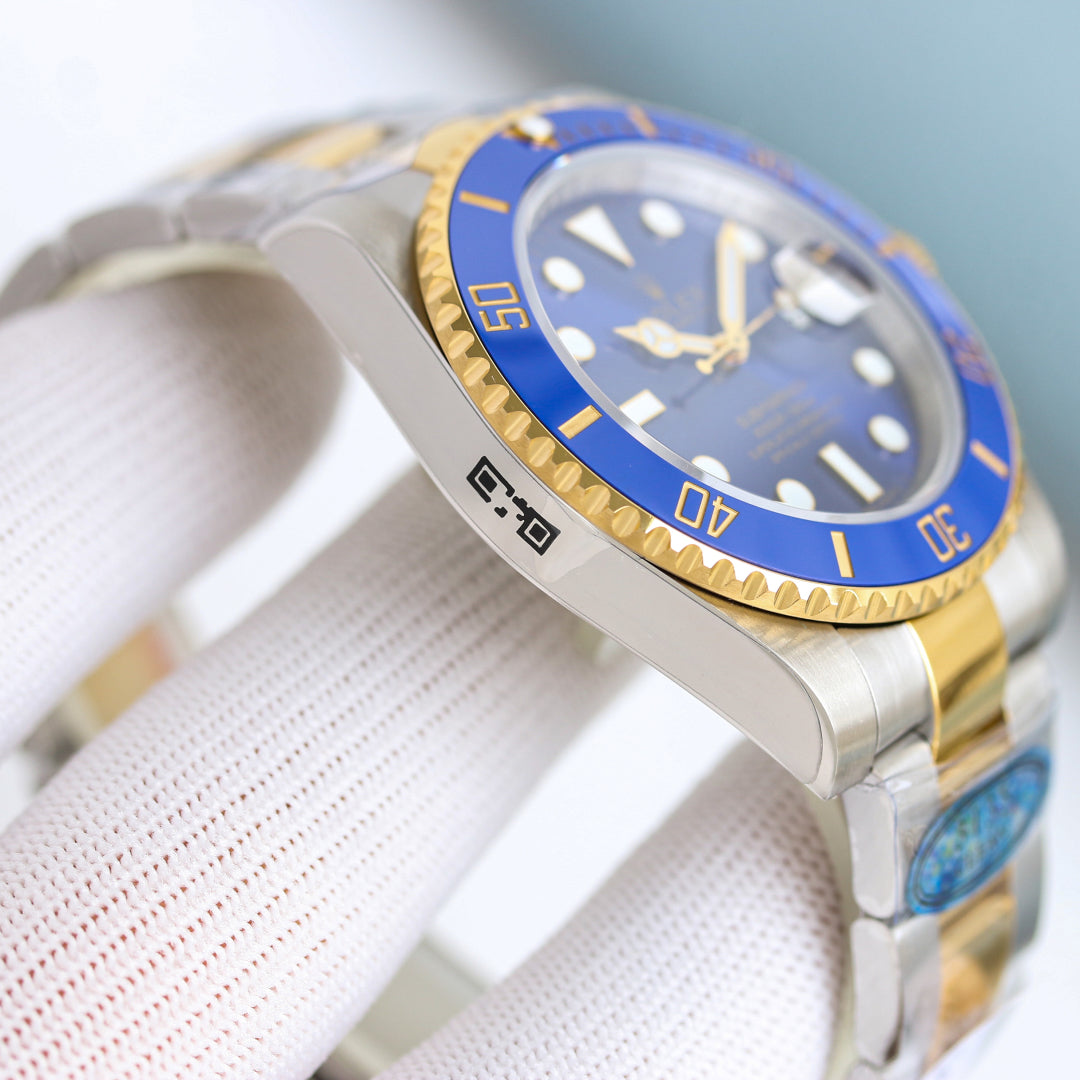 Rolex Perpetual Date Submariner Wrist Watch