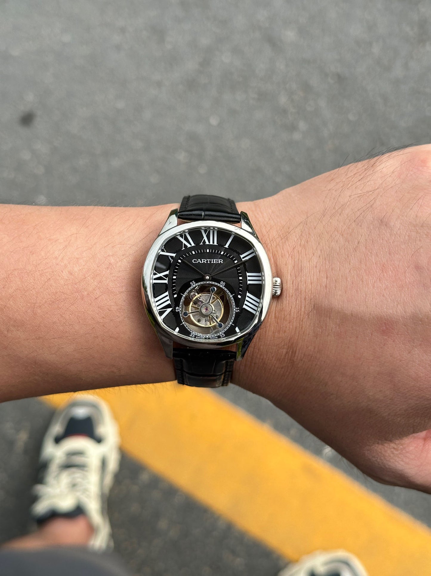 Cartier Rotonde de Cartier series floating tourbillon watch