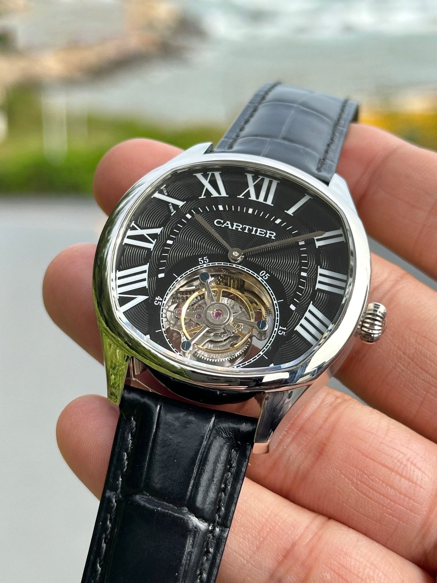 Cartier Rotonde de Cartier series floating tourbillon watch