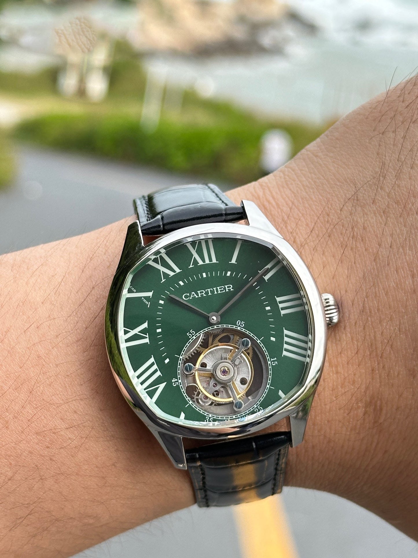 Cartier Rotonde de Cartier series floating tourbillon watch