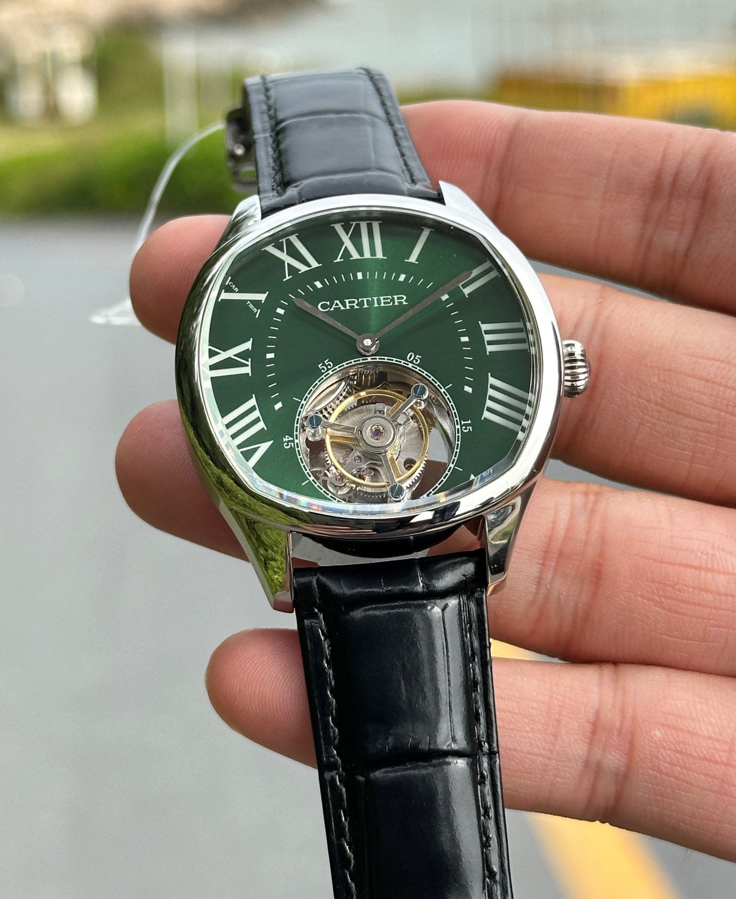 Cartier Rotonde de Cartier series floating tourbillon watch