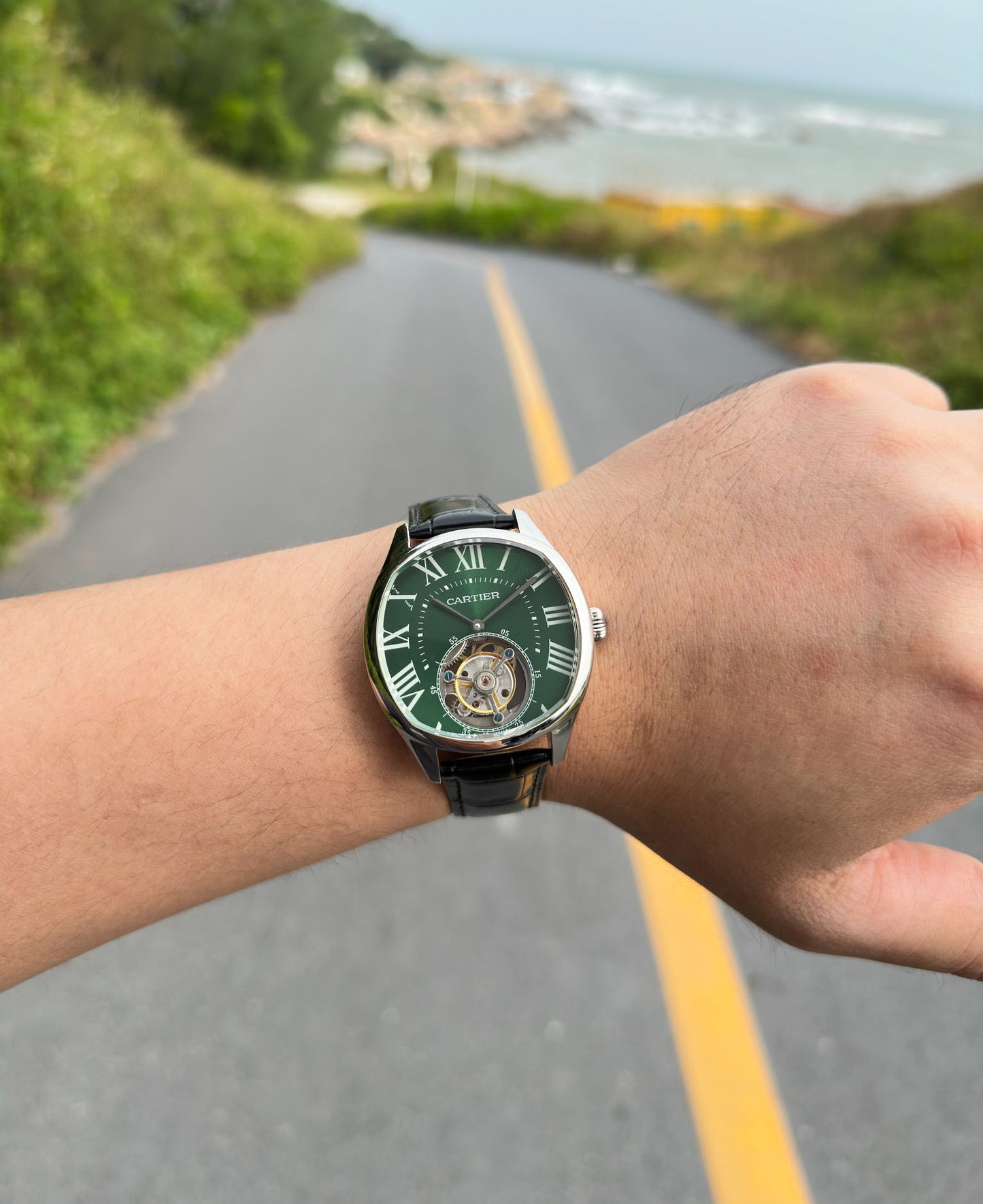 Cartier Rotonde de Cartier series floating tourbillon watch