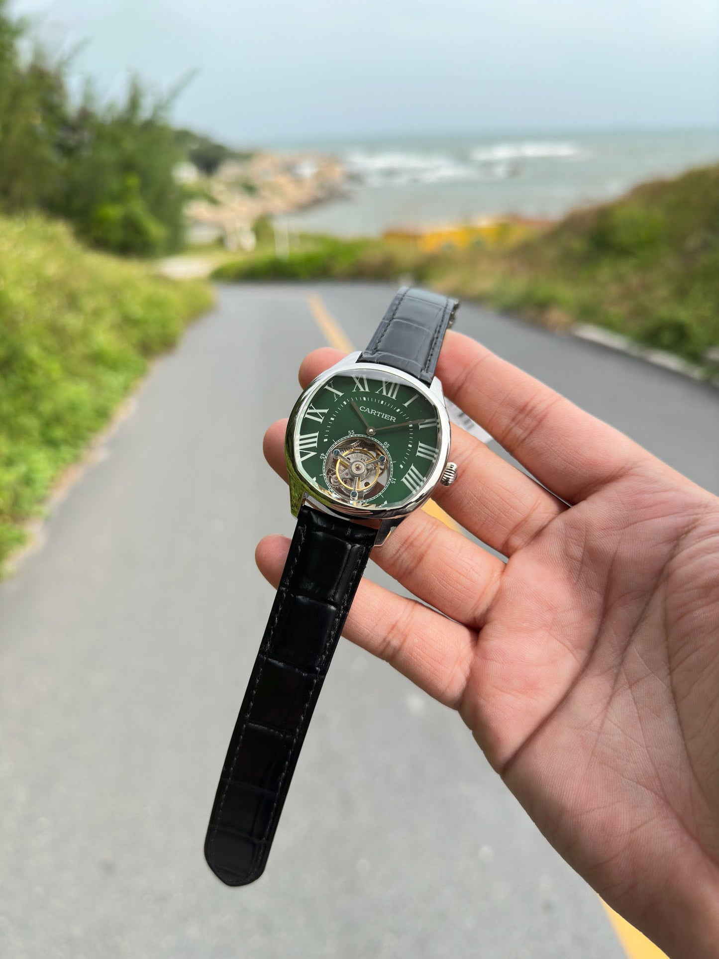 Cartier Rotonde de Cartier series floating tourbillon watch