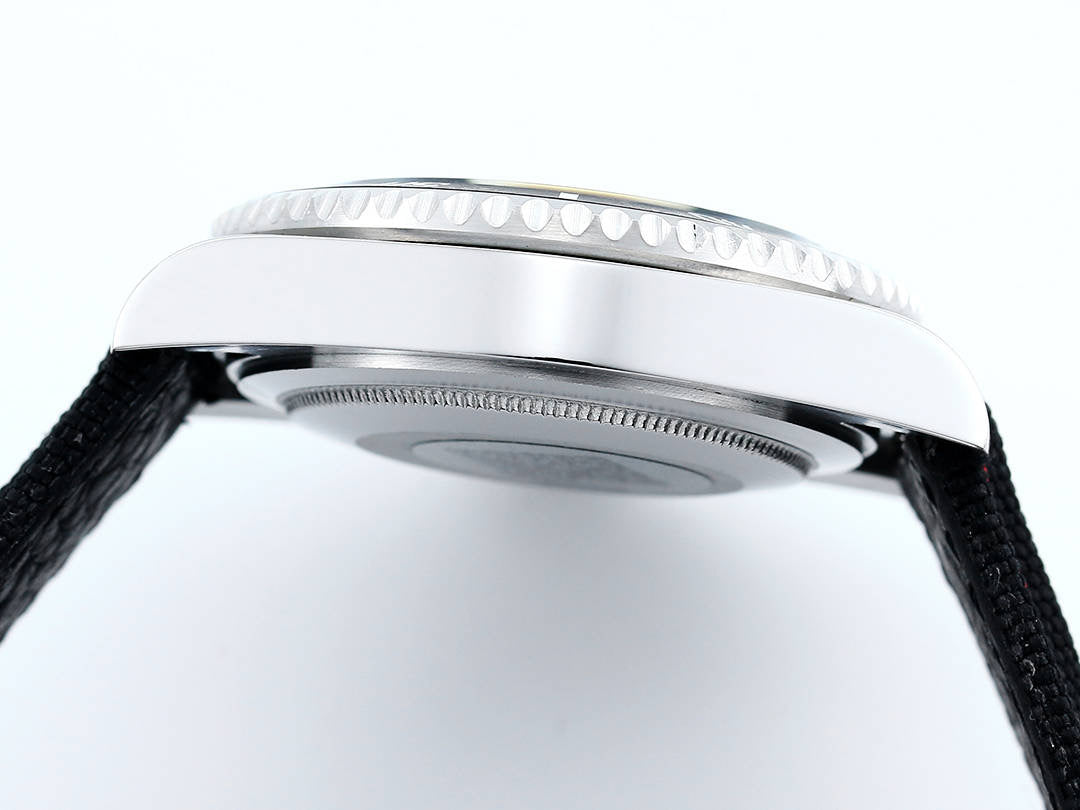 DIW Custom Rolex Submariner Parakeet Wrist Watch