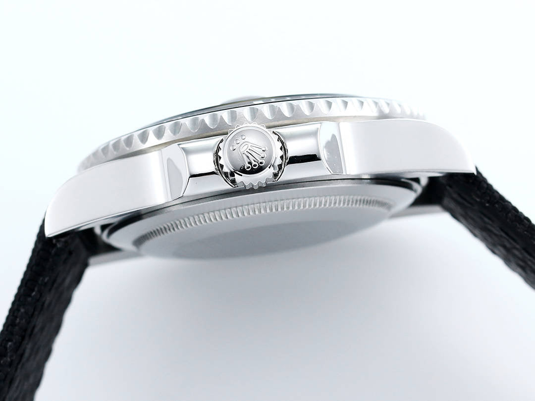 DIW Custom Rolex Submariner Parakeet Wrist Watch