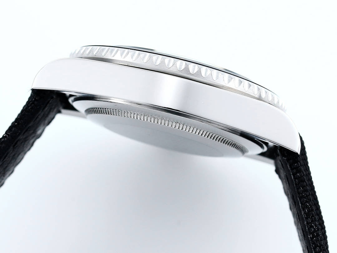DIW Custom Rolex Submariner Parakeet Wrist Watch