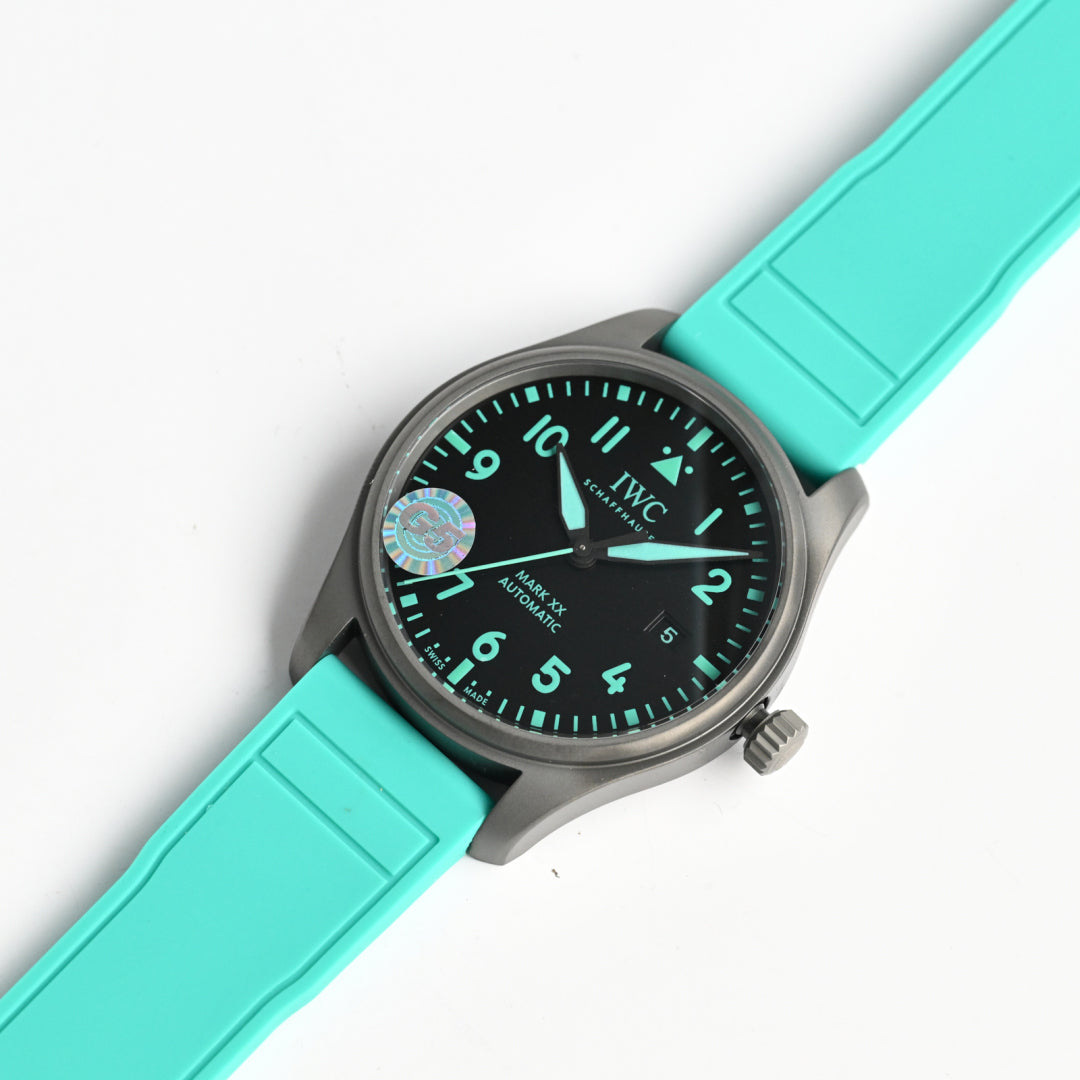 IWC PILOT'S WATCHES Mercedes-AMG PETRONAS Formula One™ Team IW328210