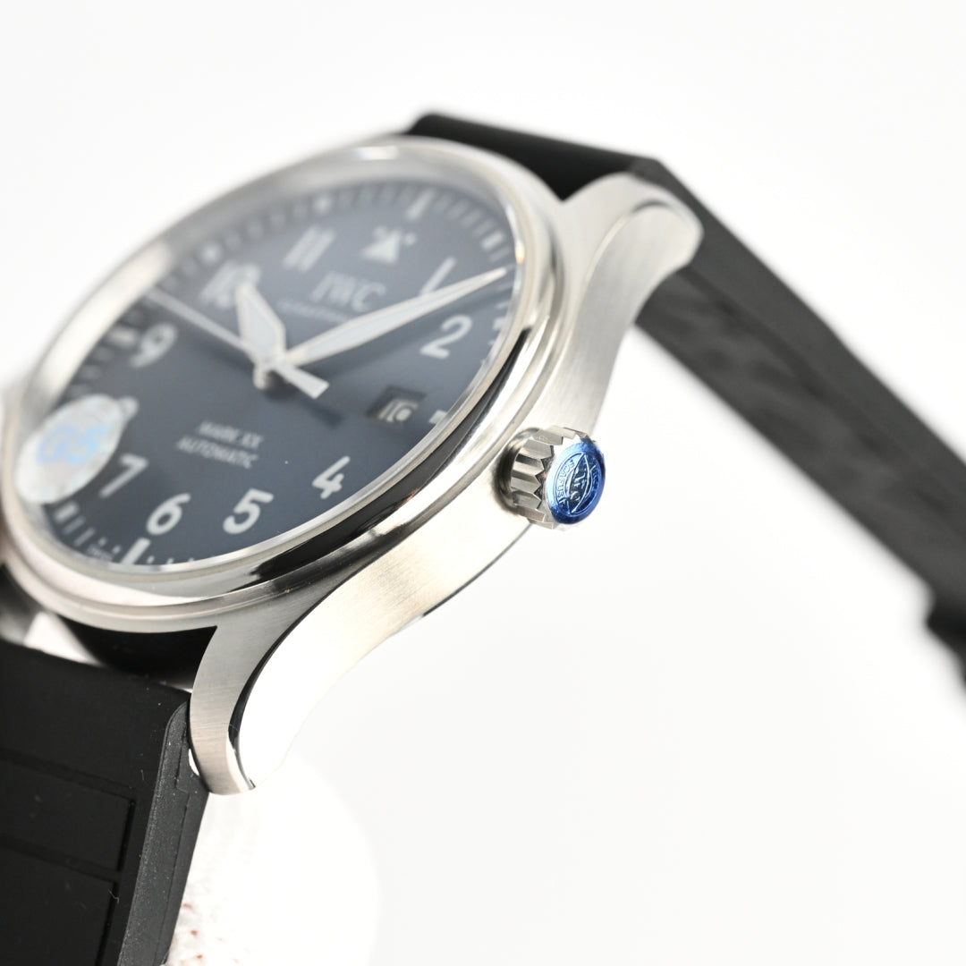 IWC PILOT'S WATCHES Mercedes-AMG PETRONAS Formula One™ Team IW328210