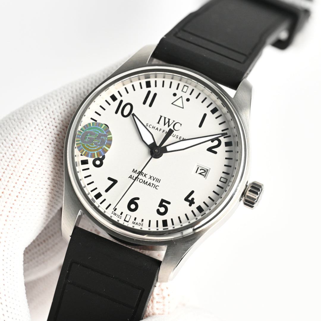 IWC PILOT'S WATCHES Mercedes-AMG PETRONAS Formula One™ Team IW328210