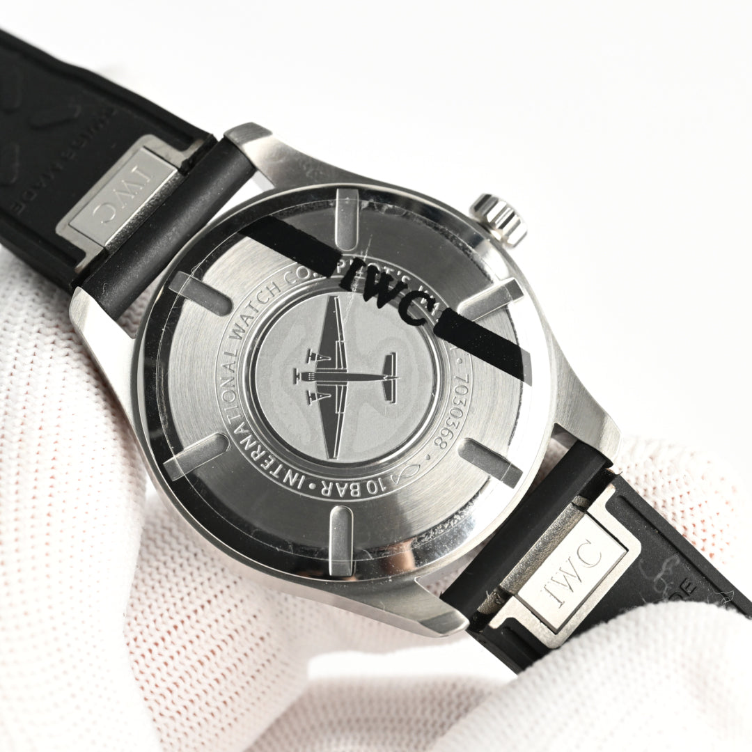 IWC PILOT'S WATCHES Mercedes-AMG PETRONAS Formula One™ Team IW328210