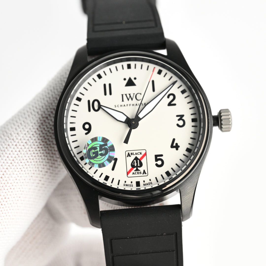 IWC PILOT'S WATCHES Mercedes-AMG PETRONAS Formula One™ Team IW328210