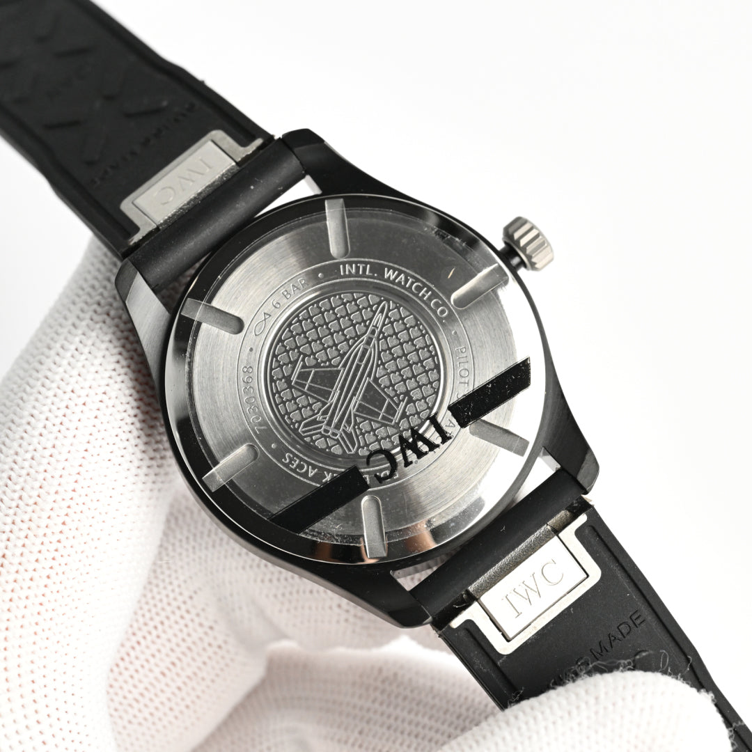 IWC PILOT'S WATCHES Mercedes-AMG PETRONAS Formula One™ Team IW328210