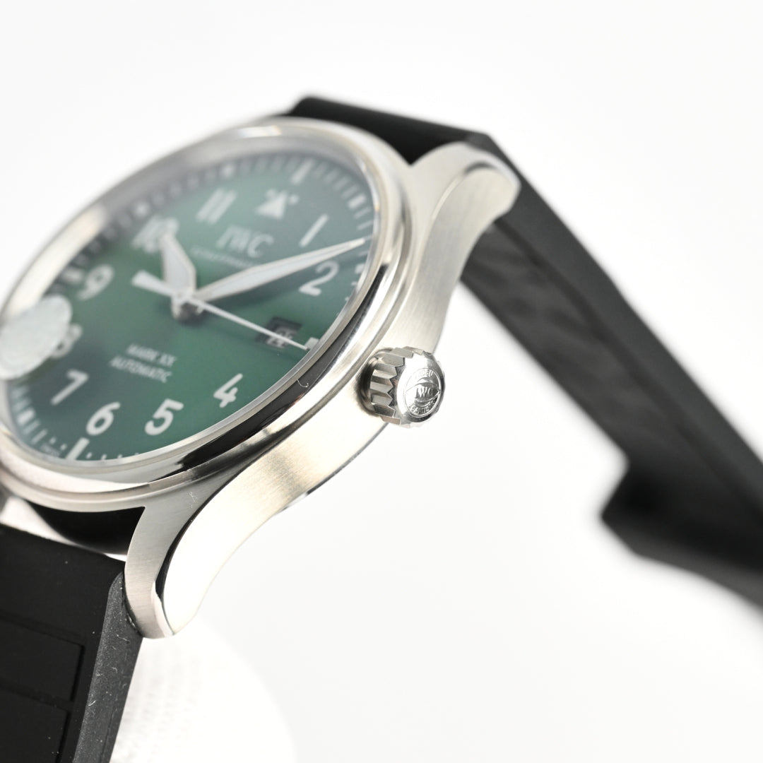 IWC PILOT'S WATCHES Mercedes-AMG PETRONAS Formula One™ Team IW328210
