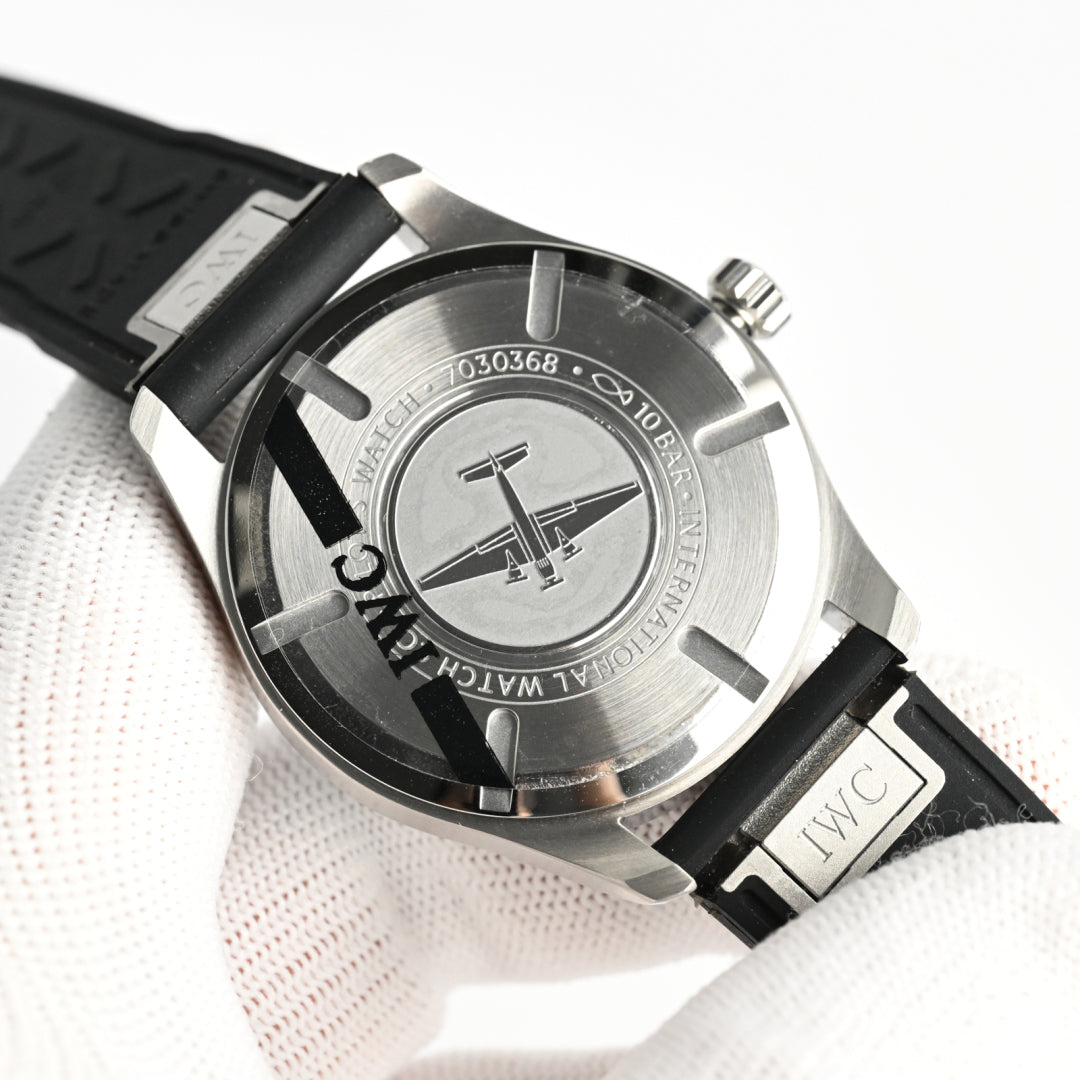 IWC PILOT'S WATCHES Mercedes-AMG PETRONAS Formula One™ Team IW328210