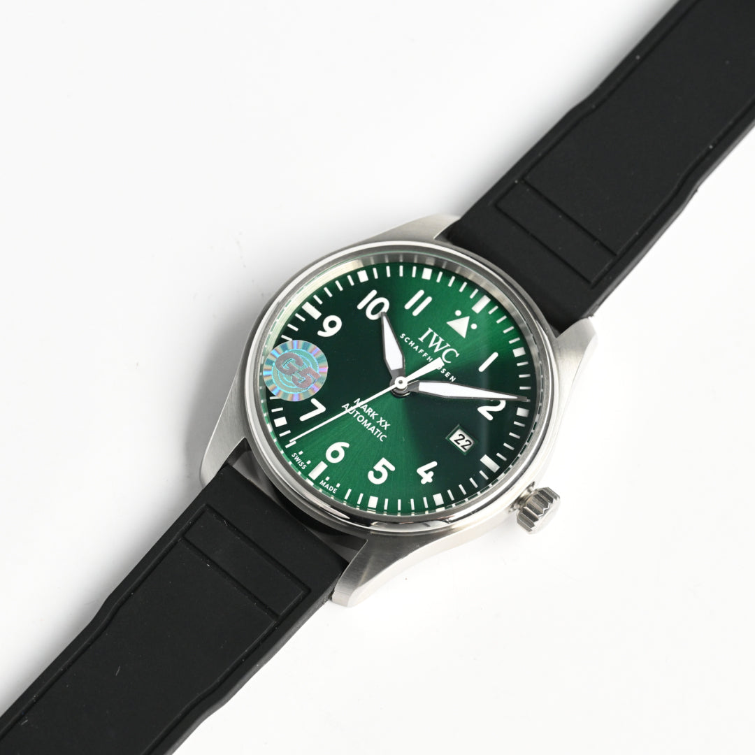 IWC PILOT'S WATCHES Mercedes-AMG PETRONAS Formula One™ Team IW328210