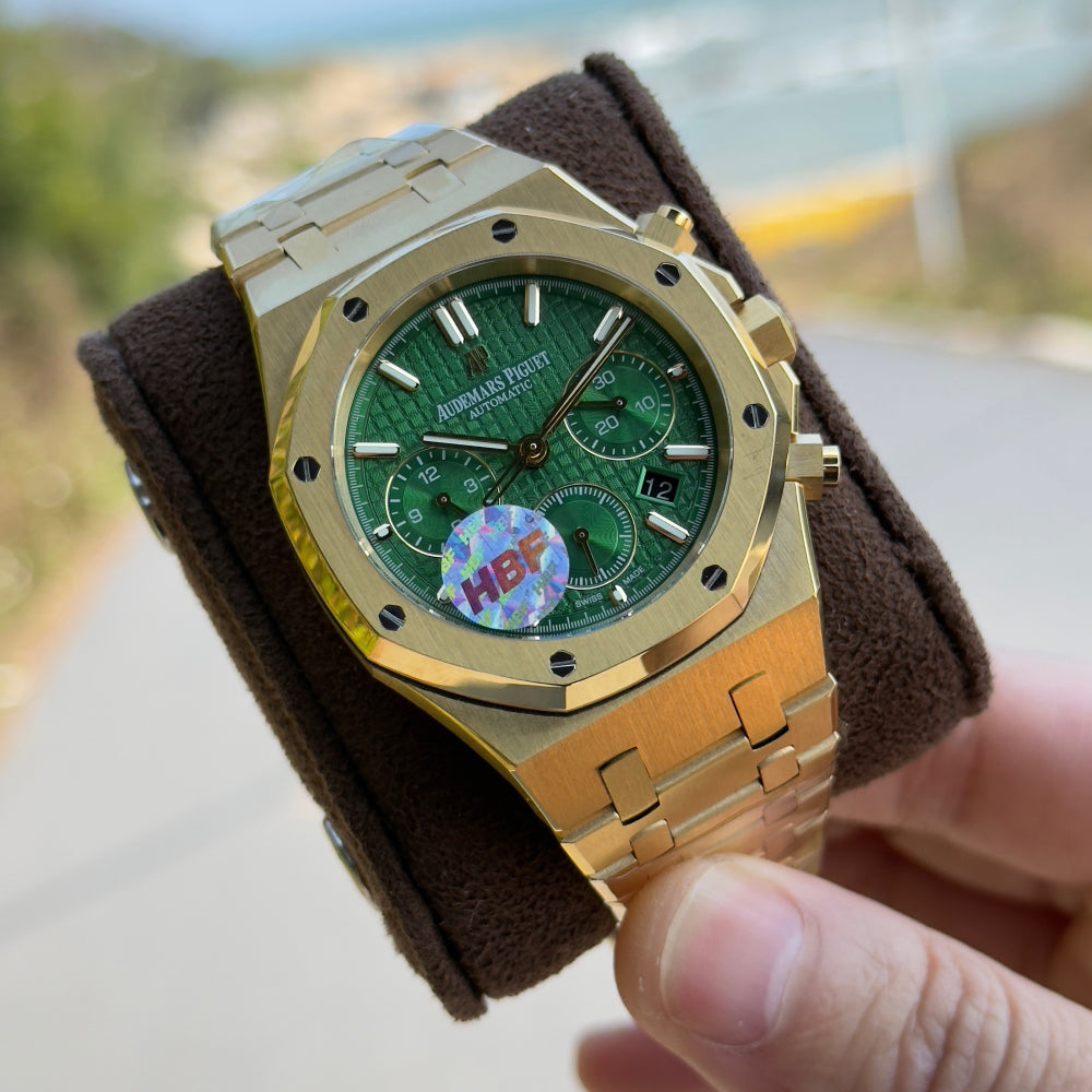 Audemars Piguet Royal Oak Chronograph Luminous Wrist Watch