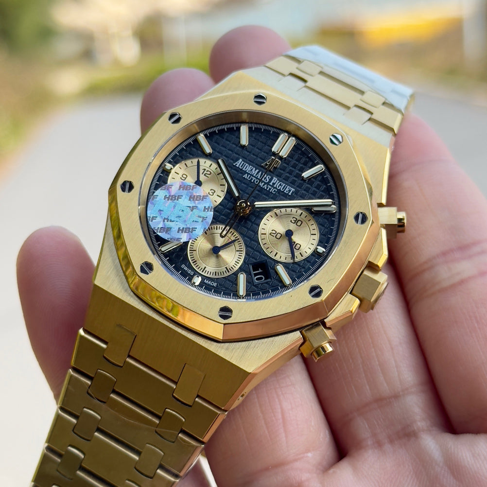 Audemars Piguet Royal Oak Chronograph Luminous Wrist Watch