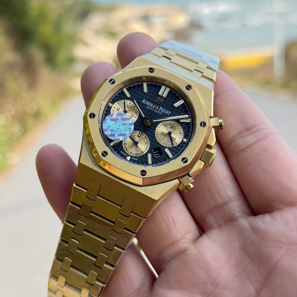 Audemars Piguet Royal Oak Chronograph Luminous Wrist Watch
