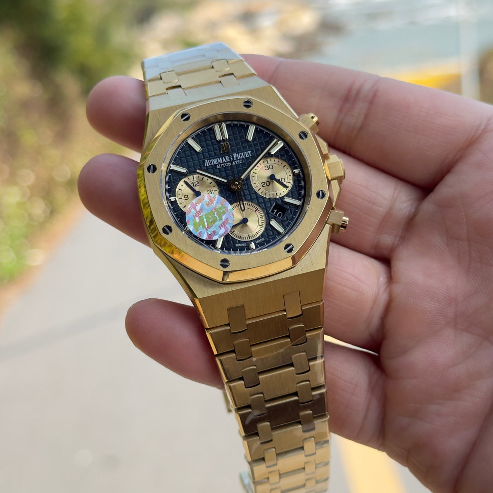 Audemars Piguet Royal Oak Chronograph Luminous Wrist Watch