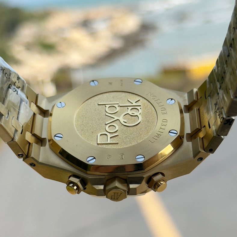 Audemars Piguet Royal Oak Chronograph Luminous Wrist Watch