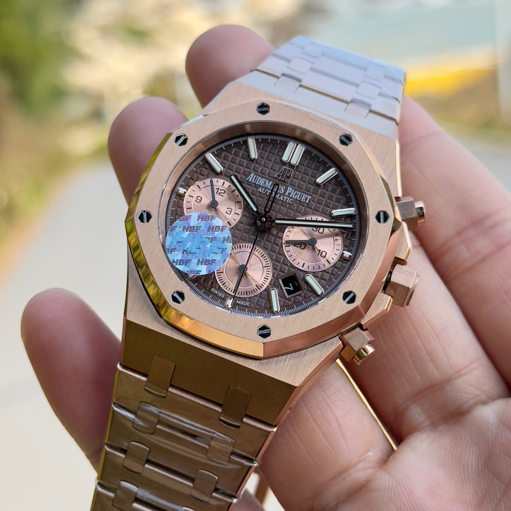 Audemars Piguet Royal Oak Chronograph Luminous Wrist Watch