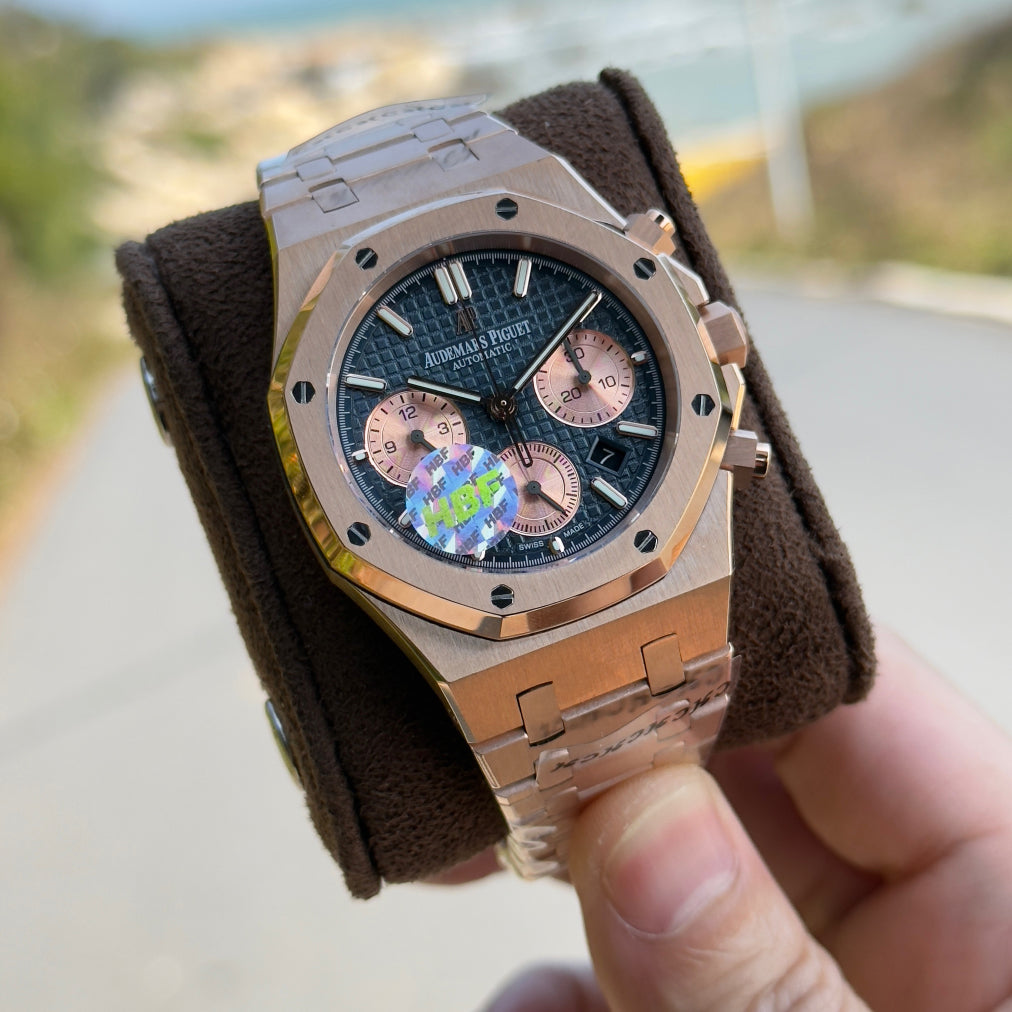 Audemars Piguet Royal Oak Chronograph Luminous Wrist Watch