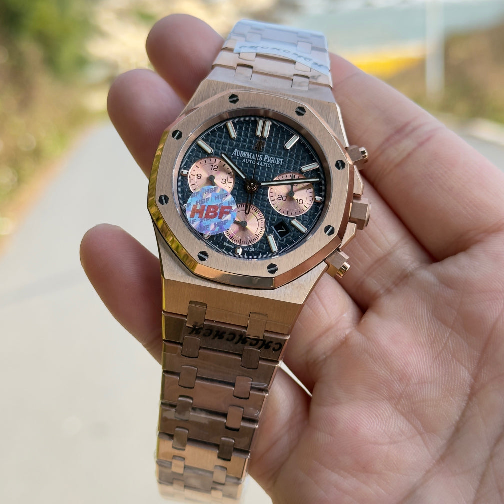 Audemars Piguet Royal Oak Chronograph Luminous Wrist Watch