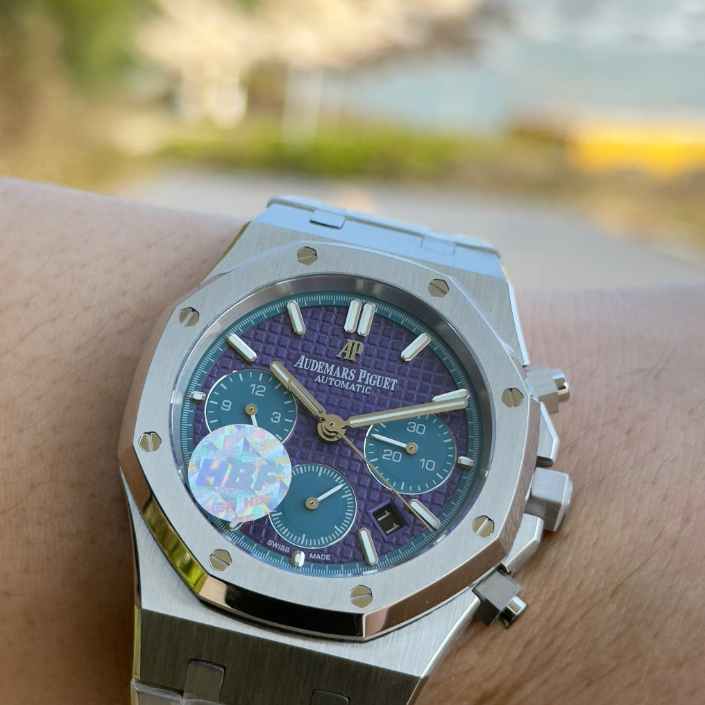 Audemars Piguet Royal Oak Chronograph Luminous Wrist Watch
