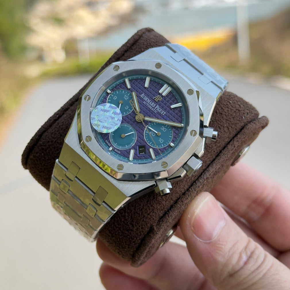 Audemars Piguet Royal Oak Chronograph Luminous Wrist Watch