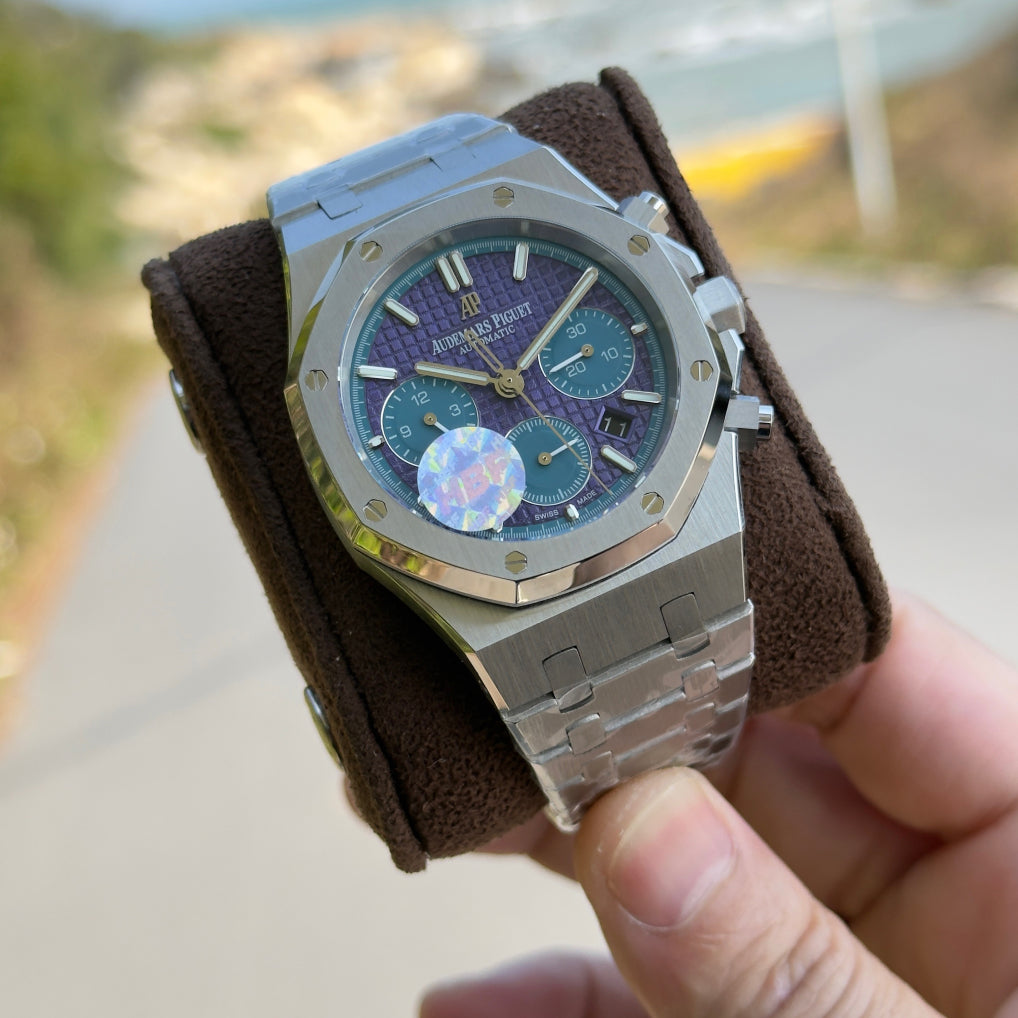 Audemars Piguet Royal Oak Chronograph Luminous Wrist Watch