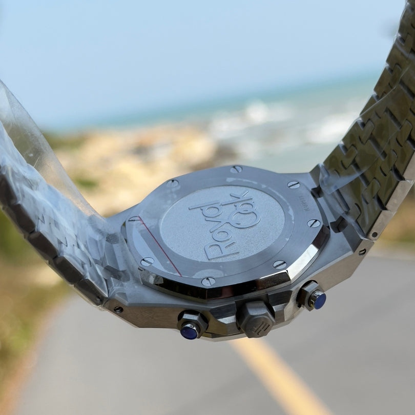 Audemars Piguet Royal Oak Chronograph Luminous Wrist Watch