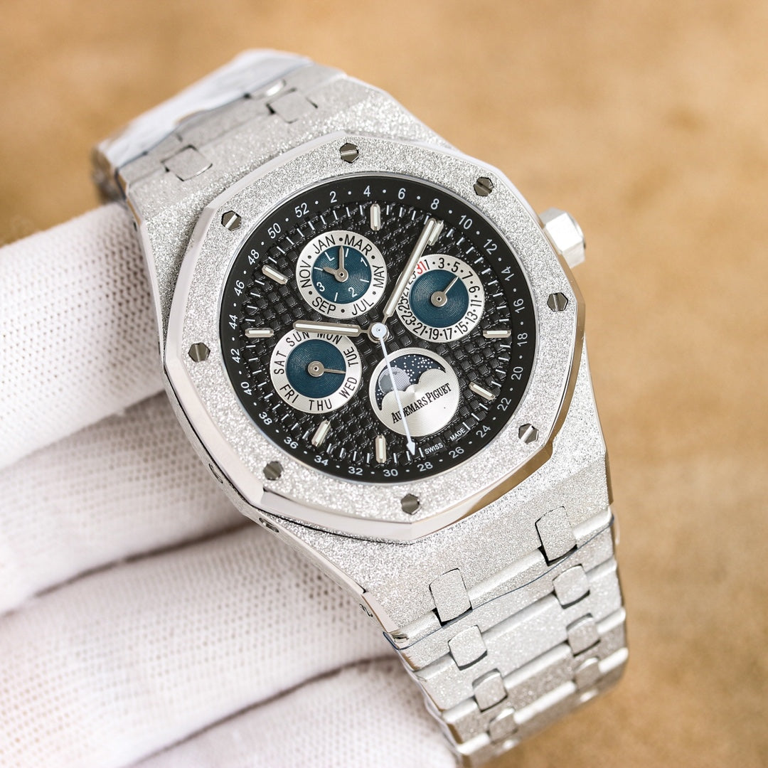 Audemars Piguet Royal Oak Frosted Gold Wrist Watch