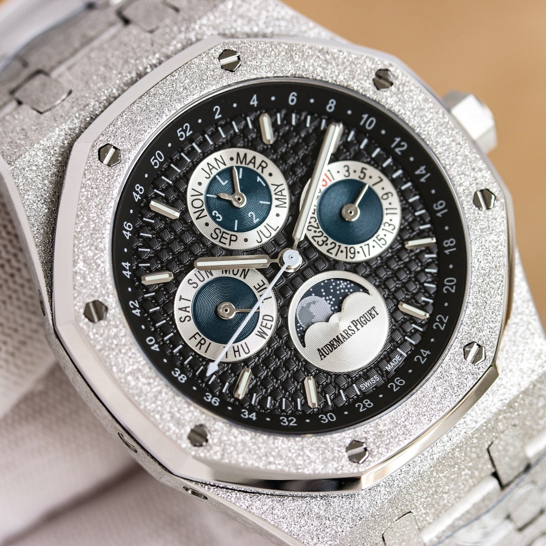 Audemars Piguet Royal Oak Frosted Gold Wrist Watch