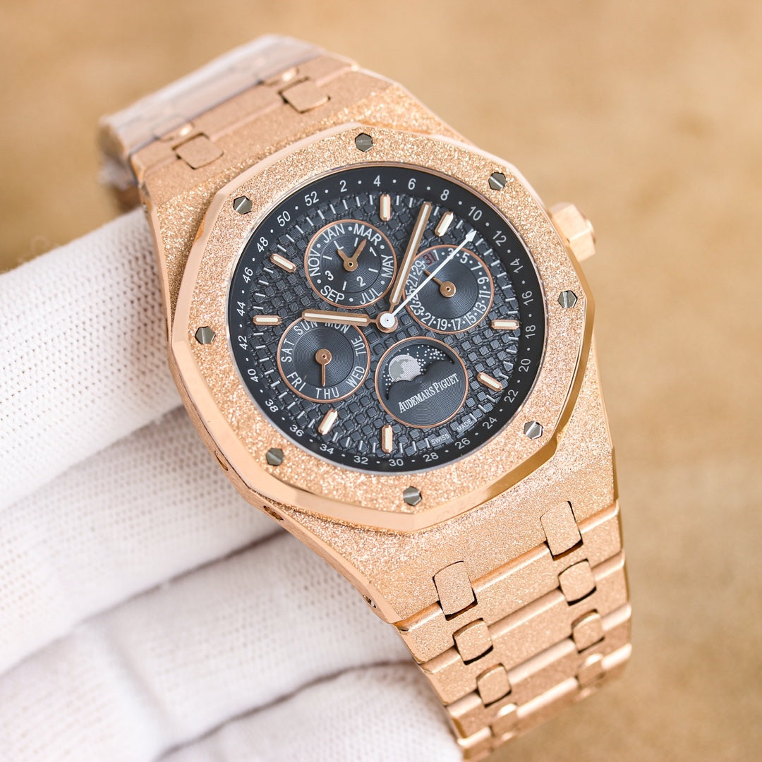 Audemars Piguet Royal Oak Frosted Gold Wrist Watch