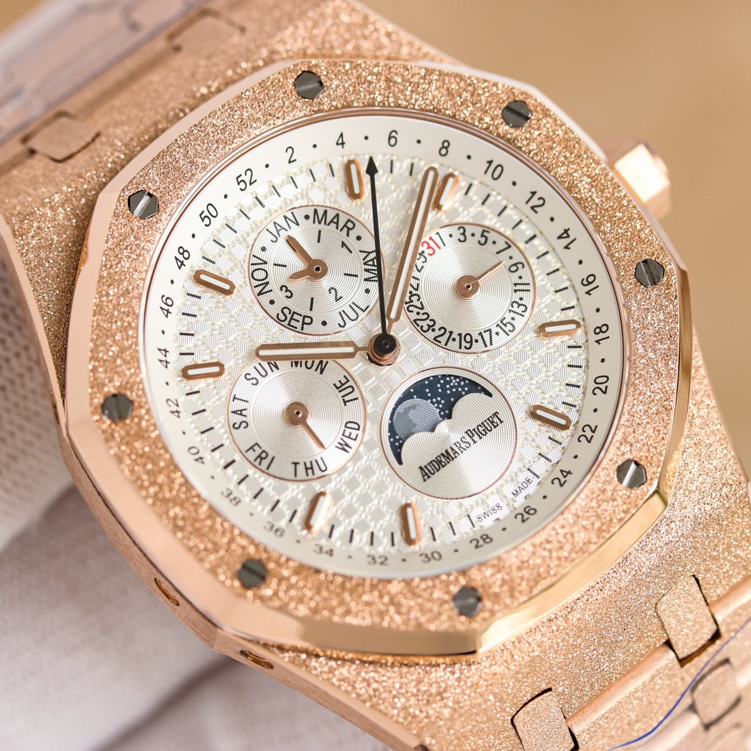 Audemars Piguet Royal Oak Frosted Gold Wrist Watch