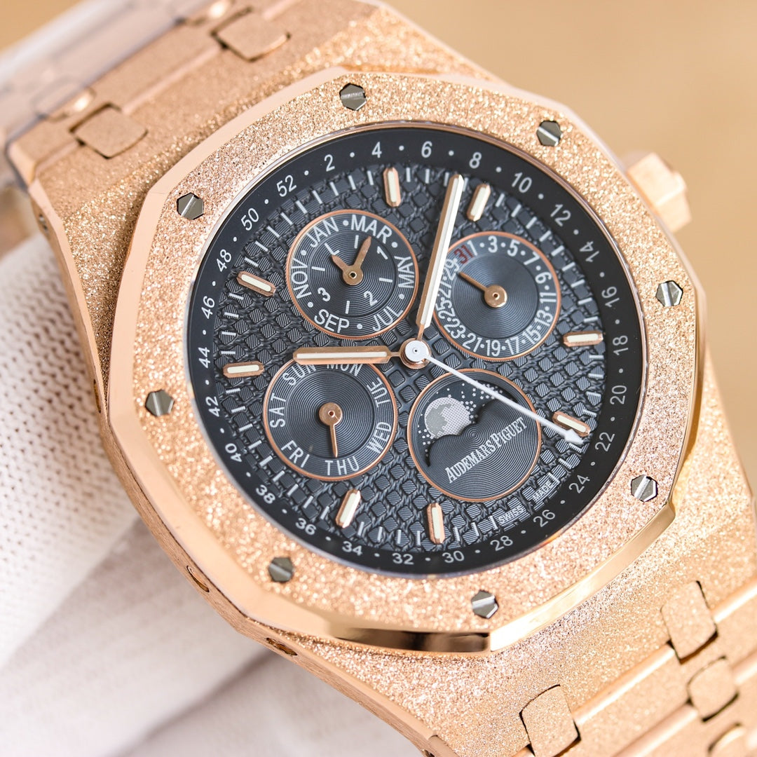Audemars Piguet Royal Oak Frosted Gold Wrist Watch