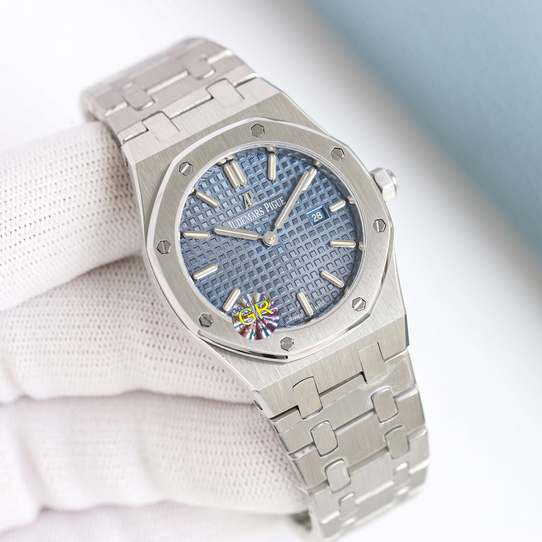 Audemars Piguet Royal Oak 67651OR Wrist Watch for Women