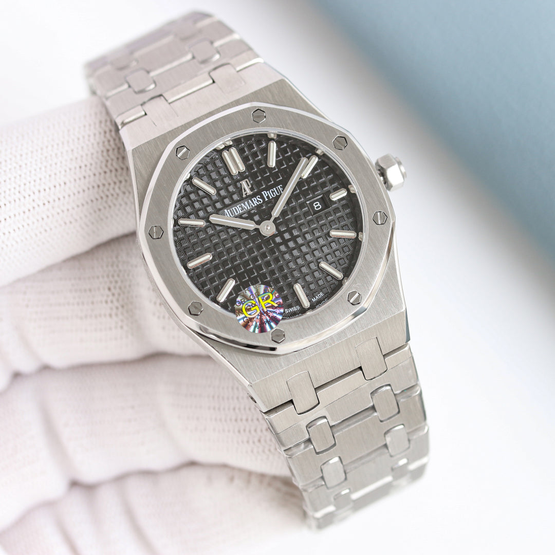Audemars Piguet Royal Oak 67651OR Wrist Watch for Women