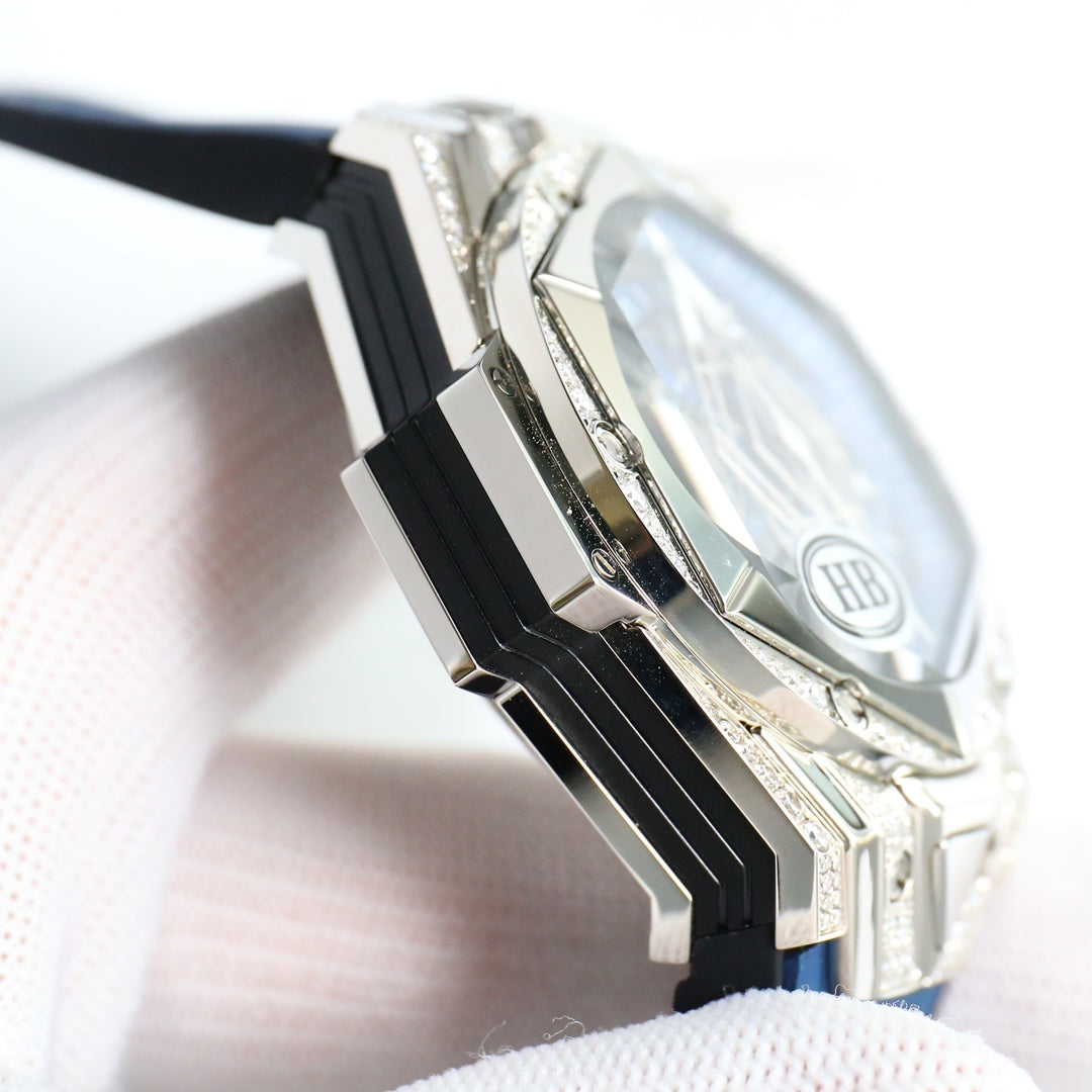 Hublot's brand new tattoo second-generation diamond inlaid watch