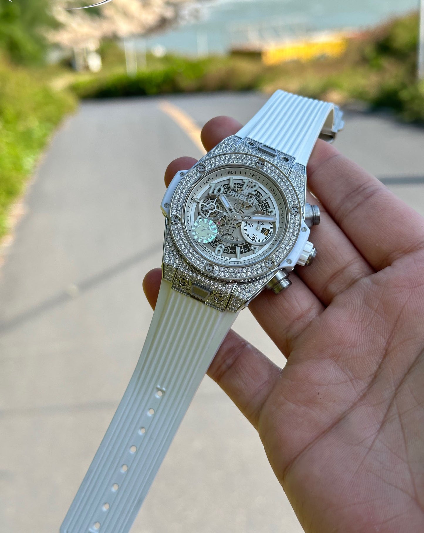 Hublot Big Bang Explosion Element Material Full Diamond Watch