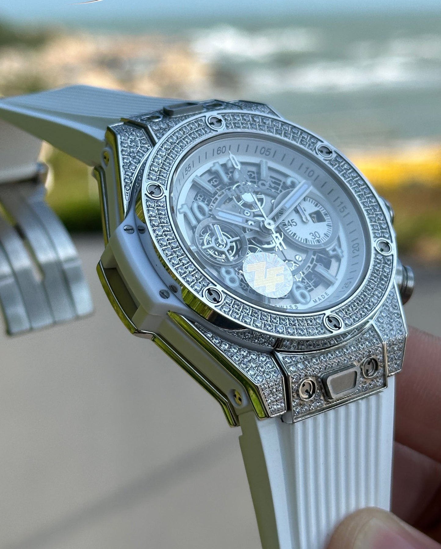 Hublot Big Bang Explosion Element Material Full Diamond Watch