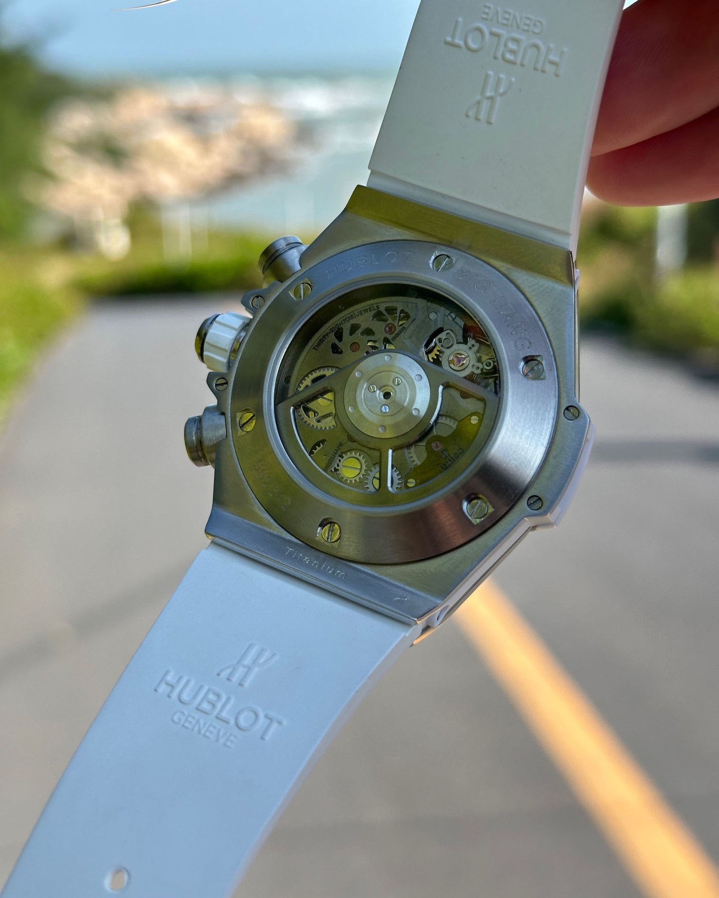 Hublot Big Bang Explosion Element Material Full Diamond Watch