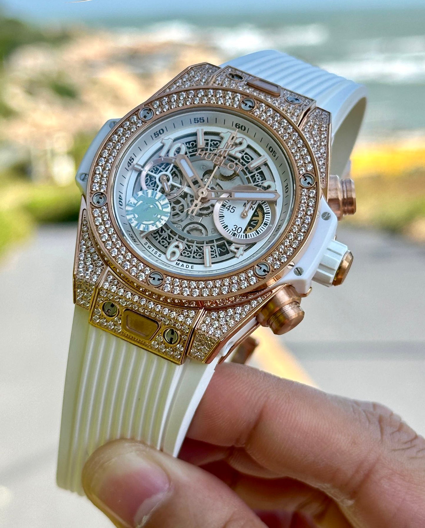 Hublot Big Bang Explosion Element Material Full Diamond Watch