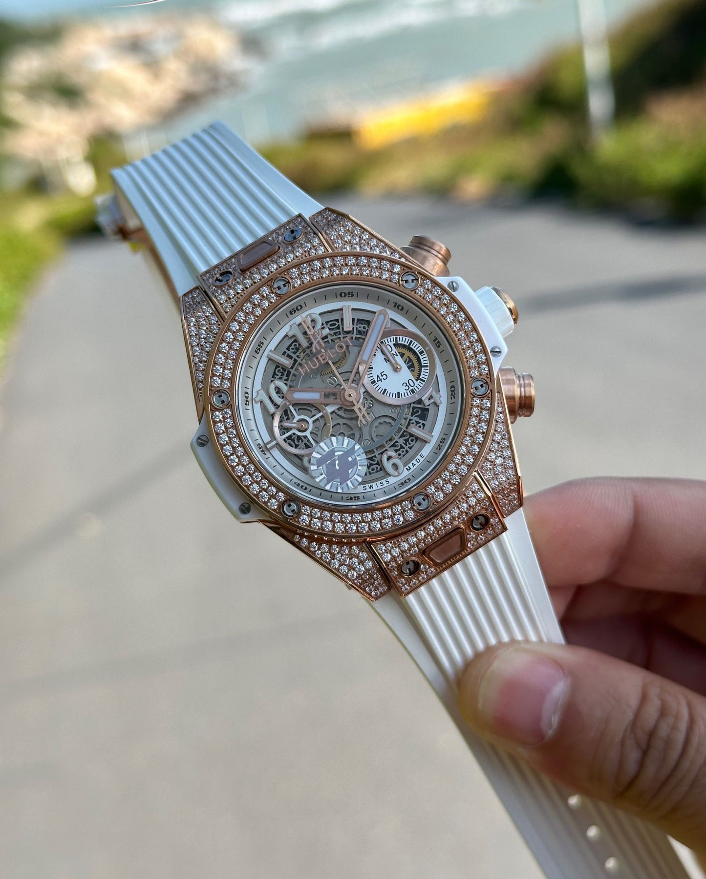 Hublot Big Bang Explosion Element Material Full Diamond Watch