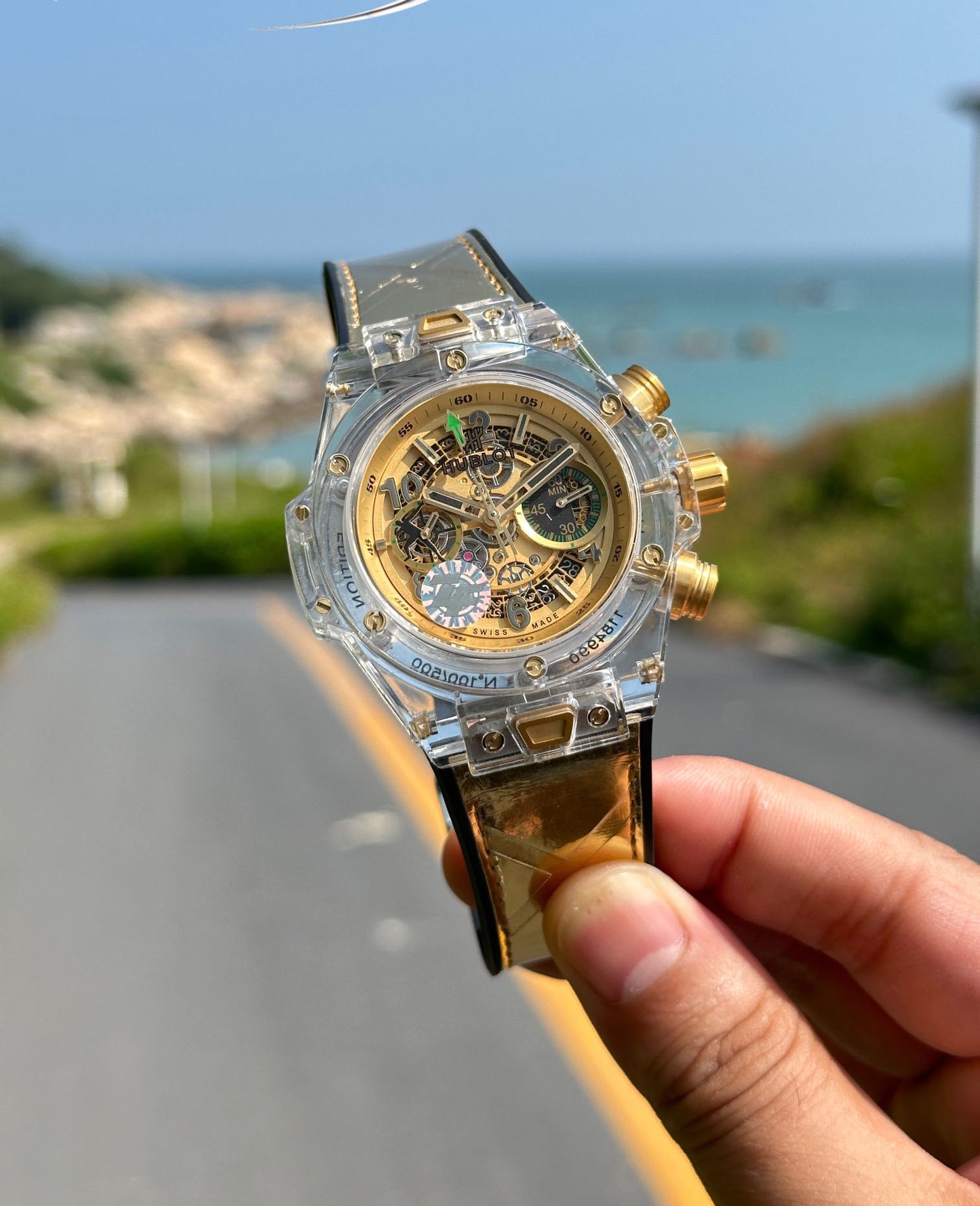 Hublot BIG BANG Classic Series 411.JX.4802.RT "Transparent Watch"