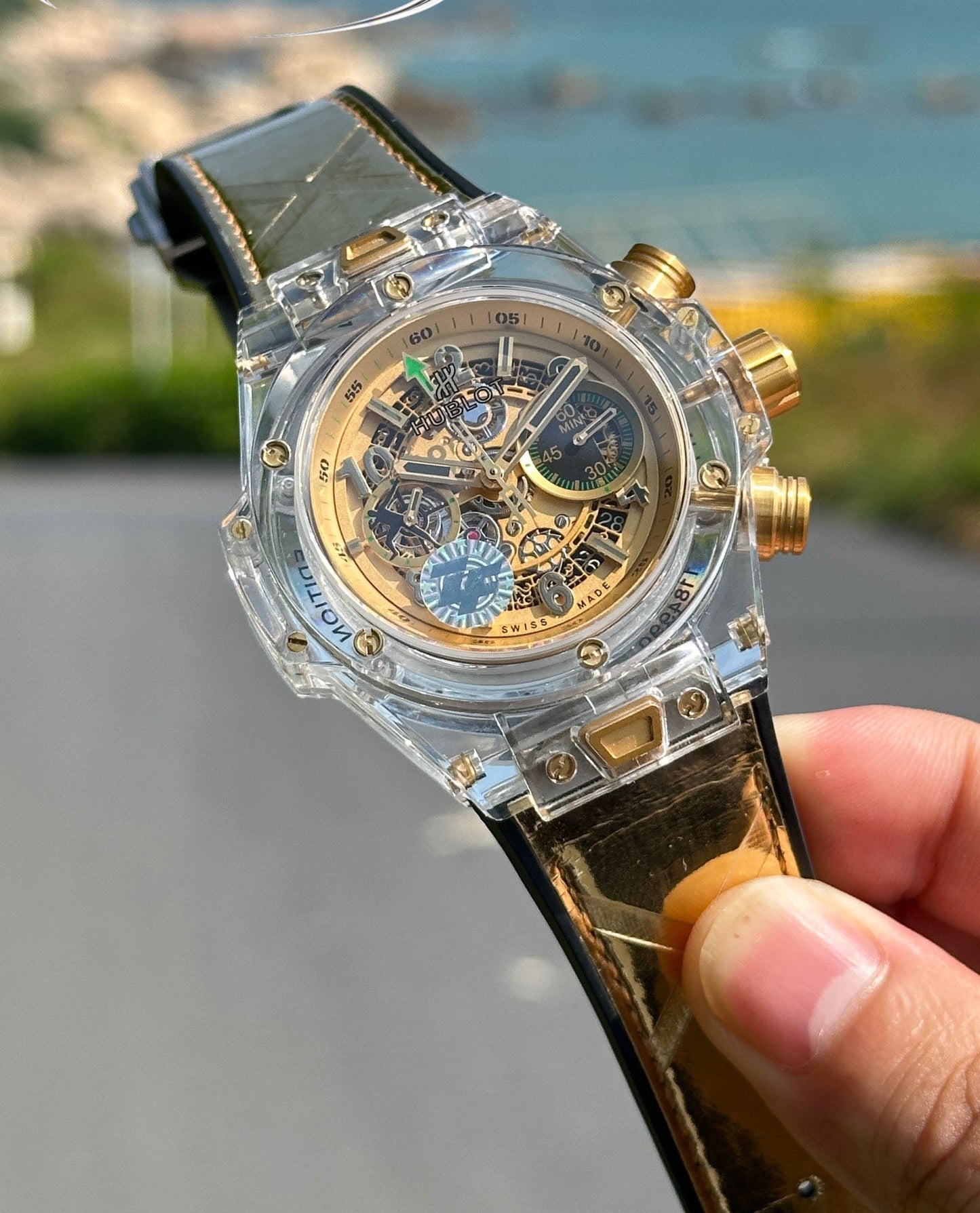 Hublot BIG BANG Classic Series 411.JX.4802.RT "Transparent Watch"