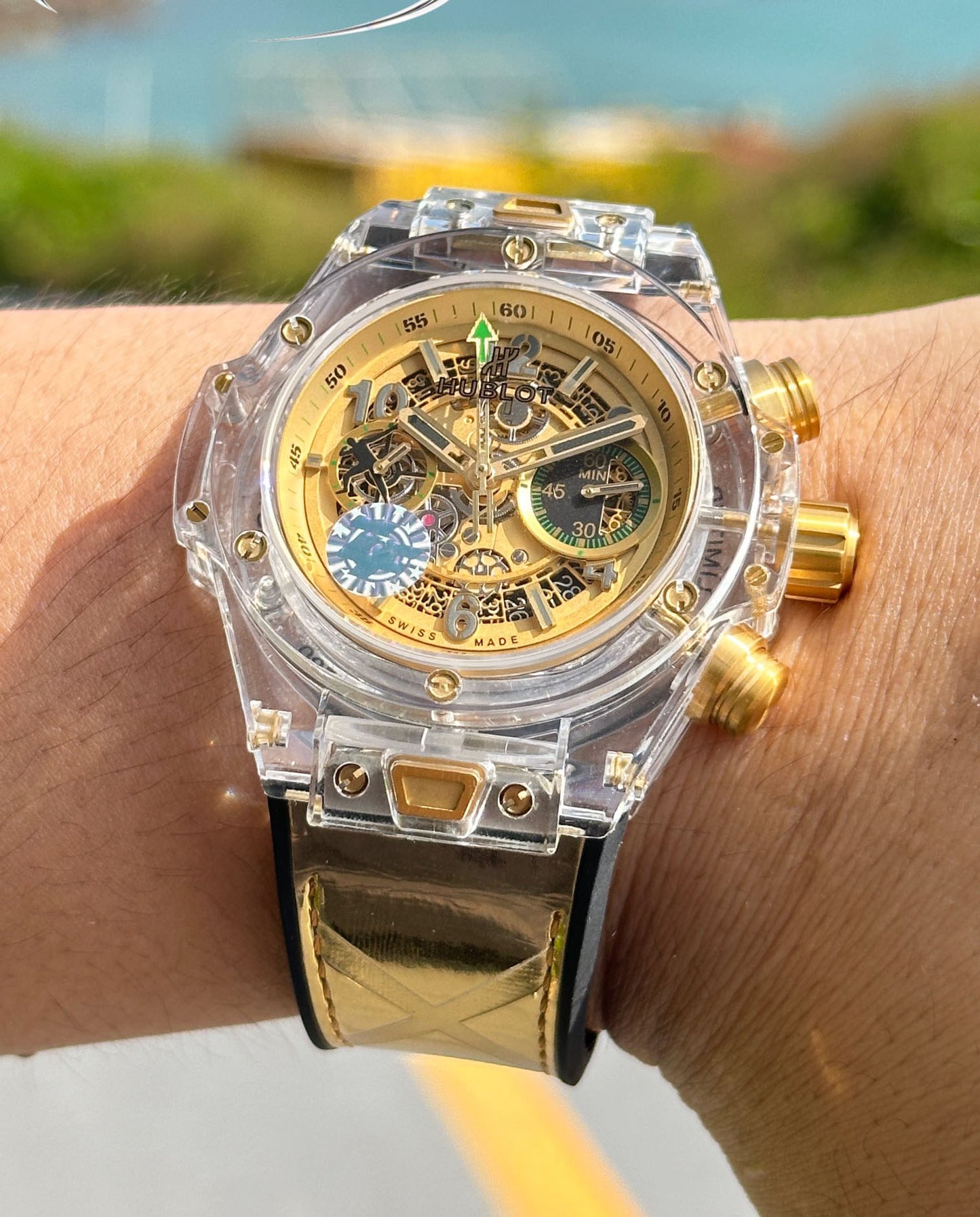 Hublot BIG BANG Classic Series 411.JX.4802.RT "Transparent Watch"