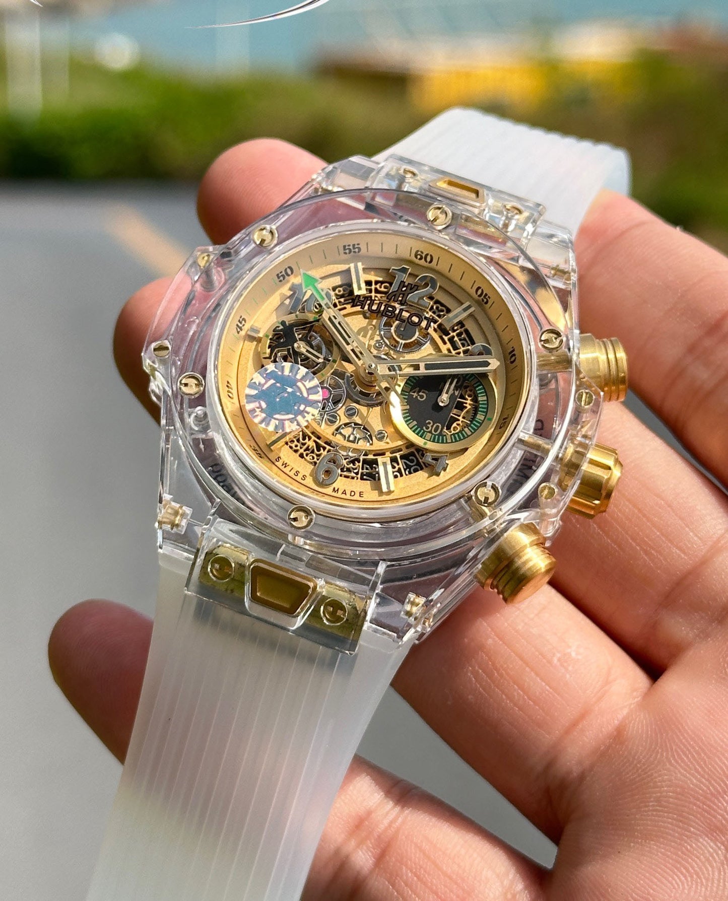 Hublot BIG BANG Classic Series 411.JX.4802.RT "Transparent Watch"